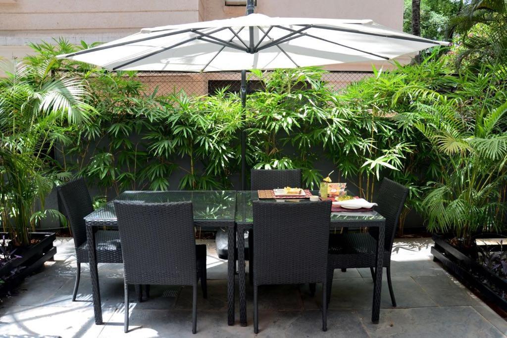 Hotel Ketan Пюн Екстериор снимка